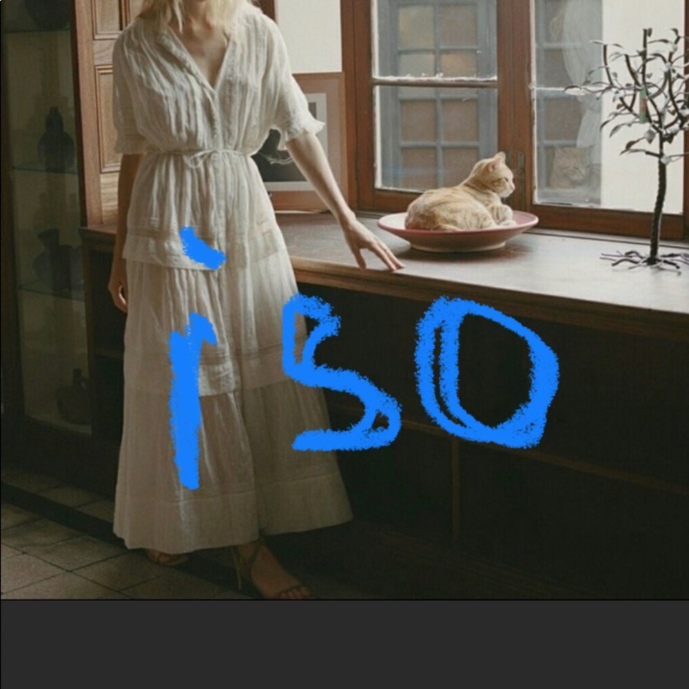 ISO - In search of Doen Primrose dress in XS-M.